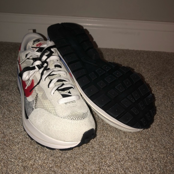 Sacai Nike Vaporwaffle Fuchsia Size 12